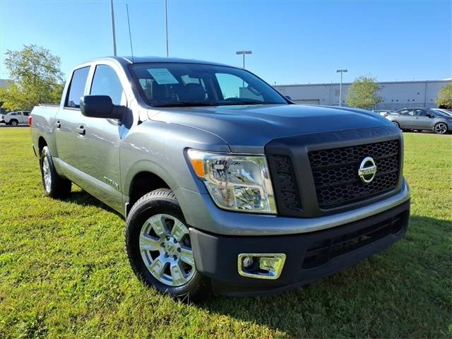 2018 Nissan Titan S — Pickup Truck — 130,441 mi — Clarksville, TN