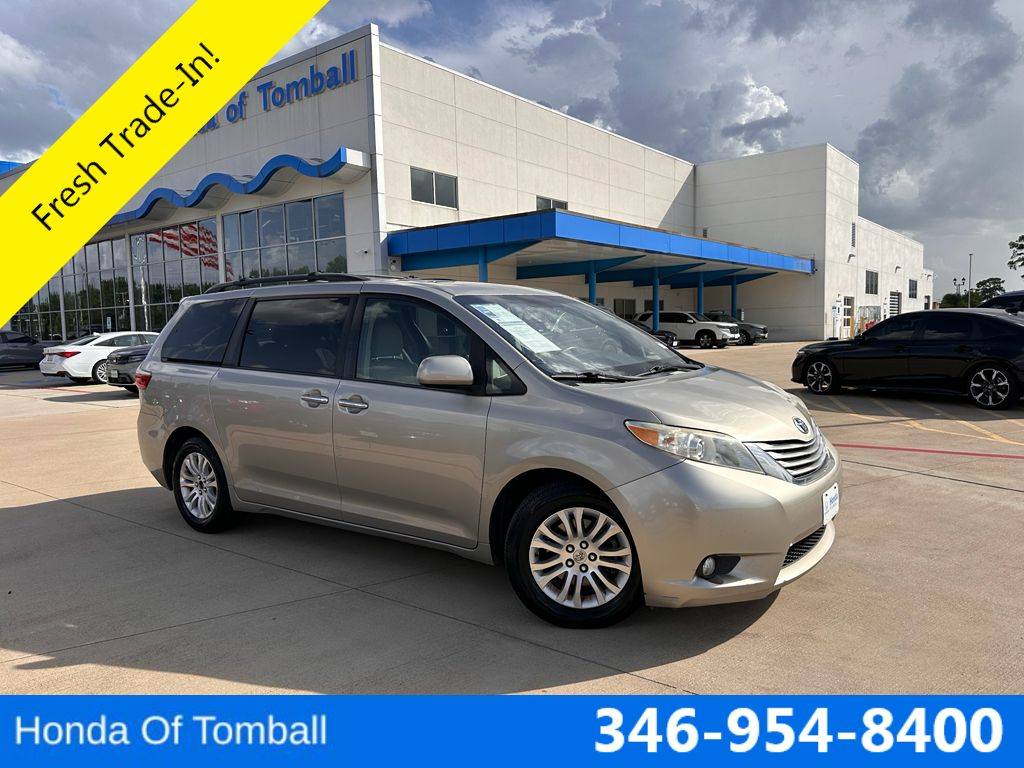 2015 Toyota Sienna XLE — Minivan — 156,081 mi — Tomball, TX