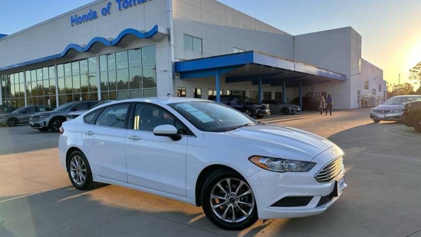 2017 Ford Fusion SE — Sedan — 127,814 mi — Tomball, TX
