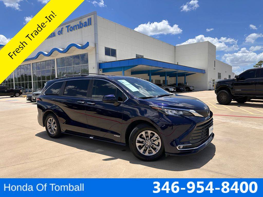 2021 Toyota Sienna XLE — Minivan — 98,286 mi — Tomball, TX