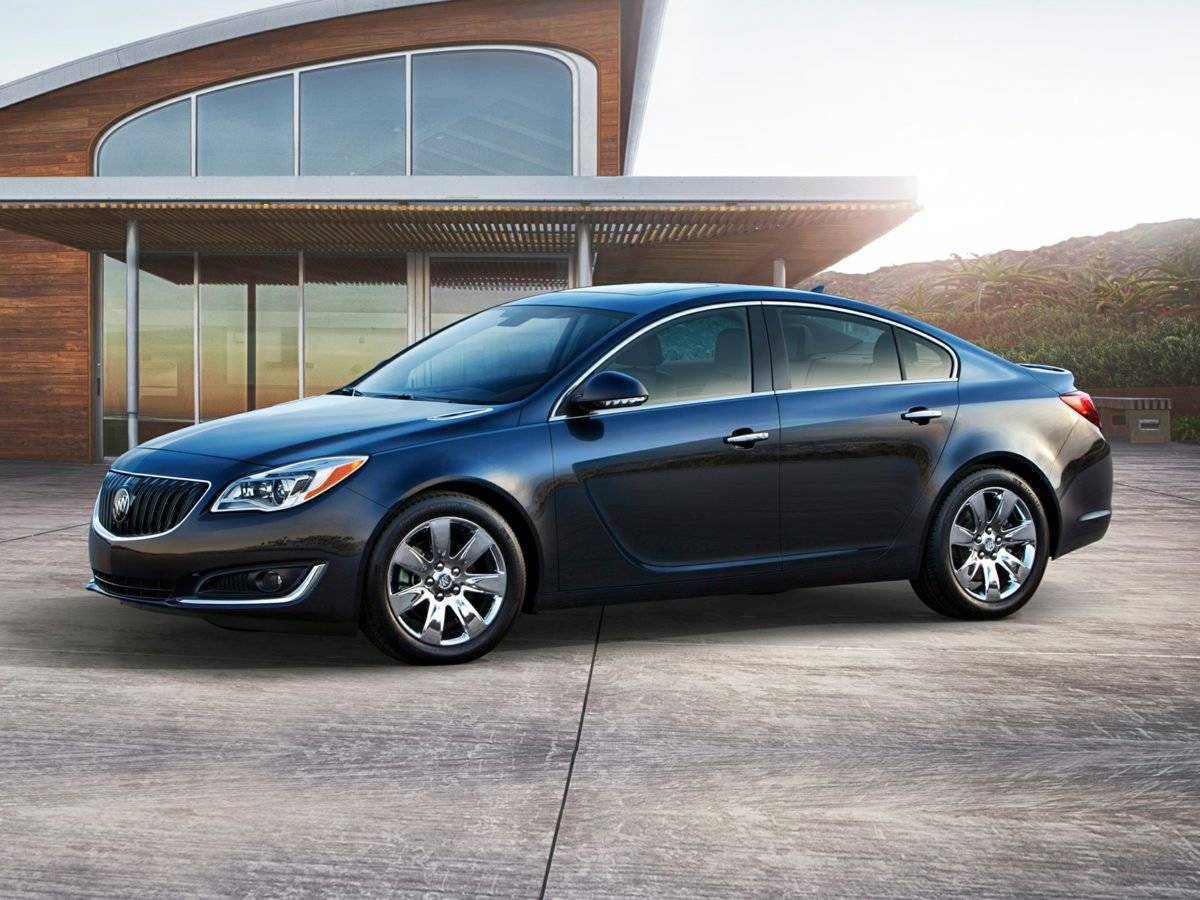 2017 Buick Regal Sport Touring — Sedan — 111,296 mi — Waterford, MI