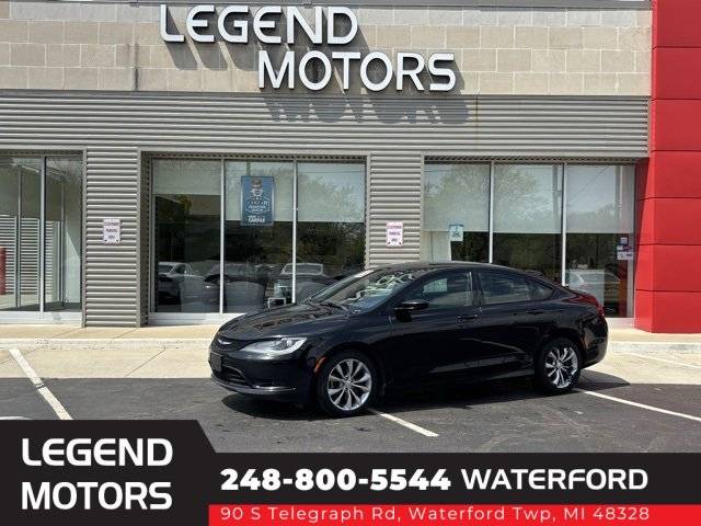 2015 Chrysler 200 S — Sedan — 198,951 mi — Waterford, MI