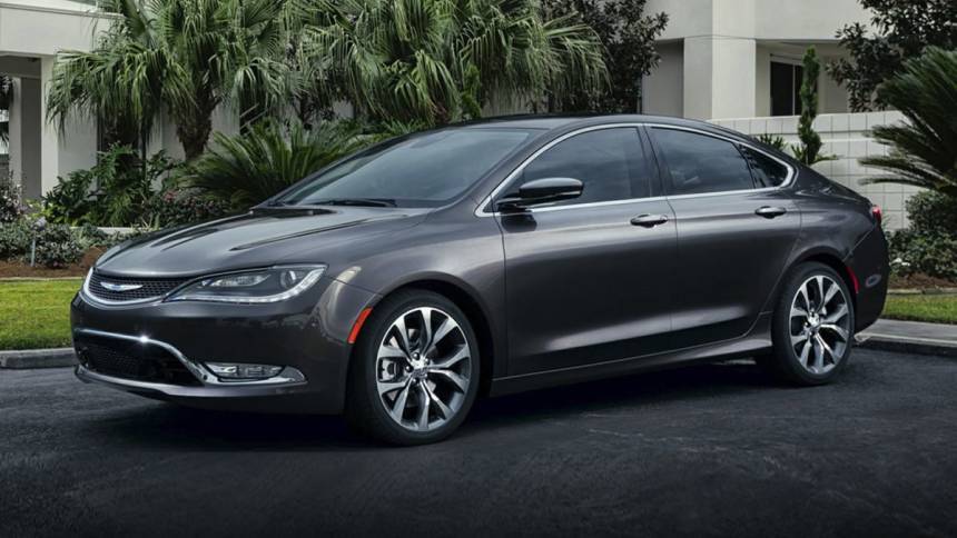 2015 Chrysler 200 Limited — Sedan — 150,000 mi — Waterford, MI