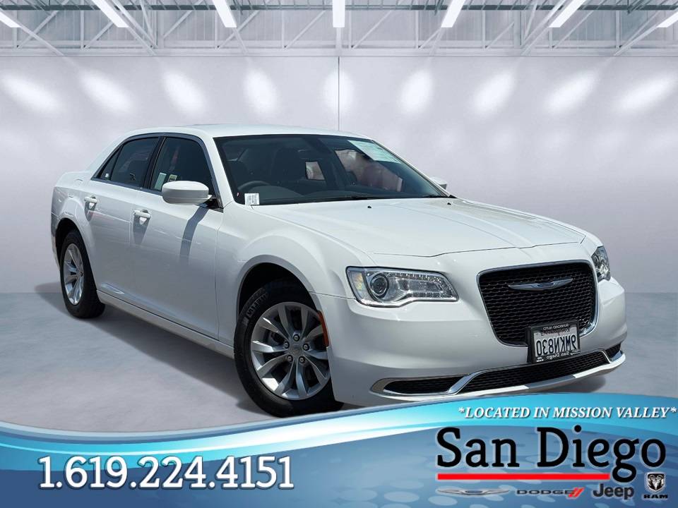 2023 Chrysler 300 Touring — Sedan — 9,592 mi — San Diego, CA