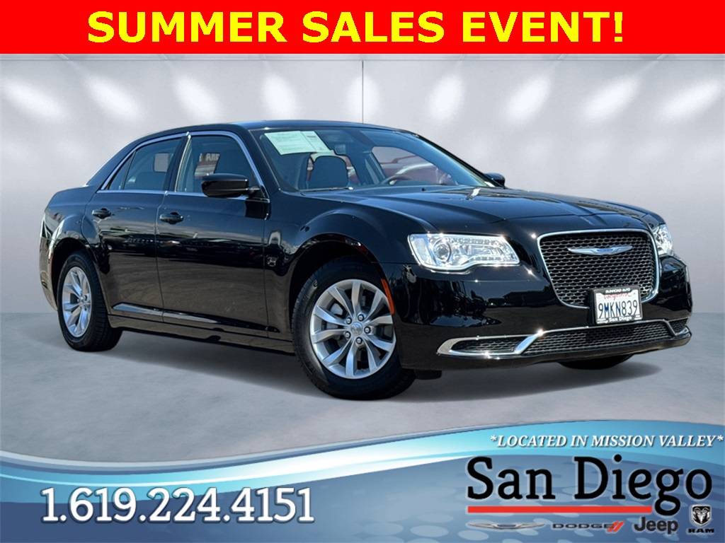 2023 Chrysler 300 Touring — Sedan — 11,293 mi — San Diego, CA