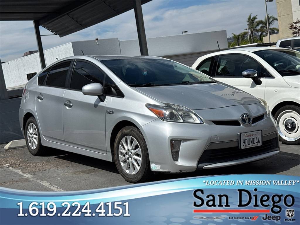 2014 Toyota Prius Advanced — Hatchback — 183,619 mi — San Diego, CA