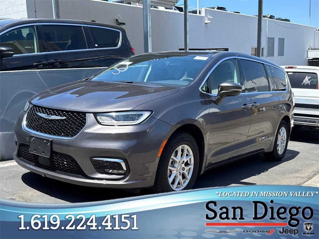 2023 Chrysler Pacifica Touring L — Minivan — 69,773 mi — San Diego, CA