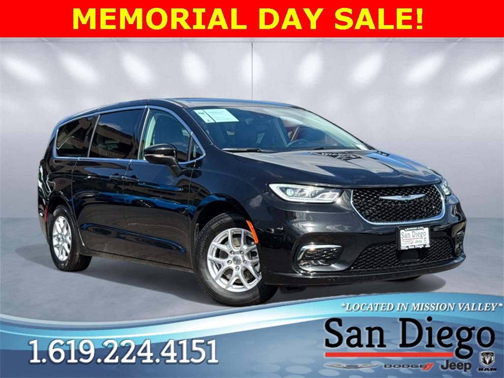 2023 Chrysler Pacifica Touring L — Minivan — 48,901 mi — San Diego, CA