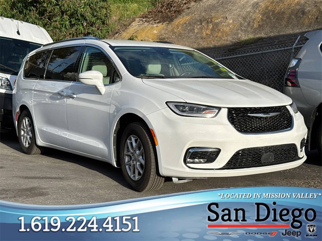 2021 Chrysler Pacifica Touring L — Minivan — 54,882 mi — San Diego, CA