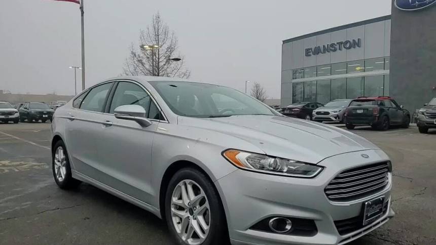 2015 Ford Fusion SE — Sedan — 95,667 mi — Skokie, IL