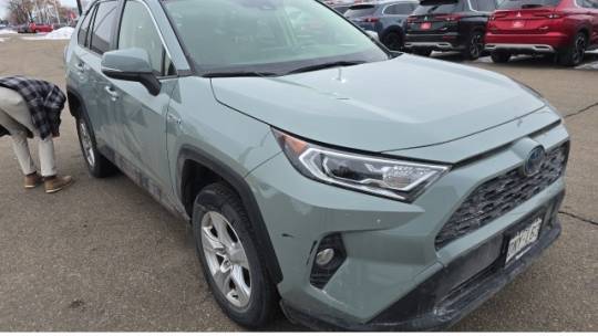 2020 Toyota RAV4 Hybrid XLE — SUV — 30,537 mi — Longmont, CO