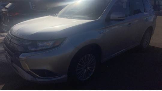 2022 Mitsubishi Outlander Plug-in Hybrid SEL — SUV — 66,218 mi — Longmont, CO