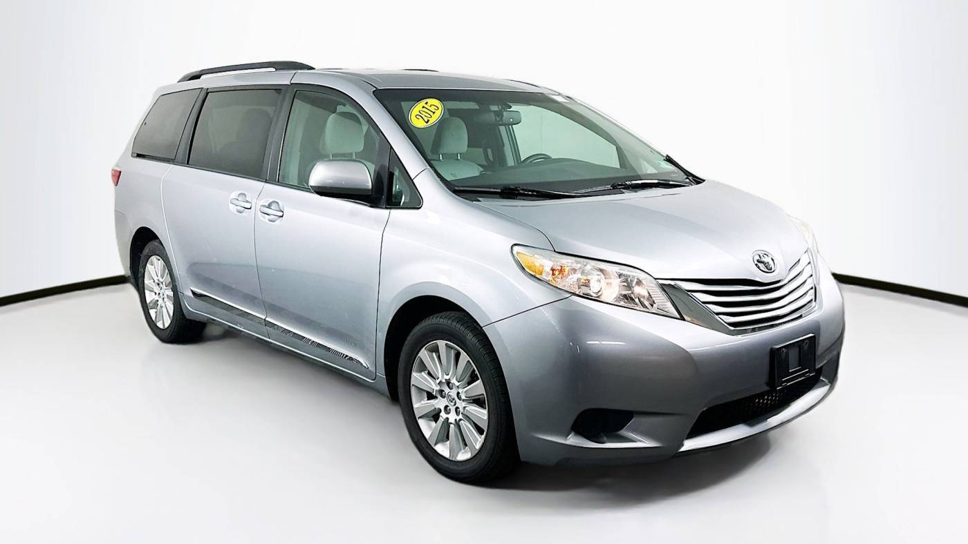 2015 Toyota Sienna LE — Minivan — 144,778 mi — Flemington, NJ