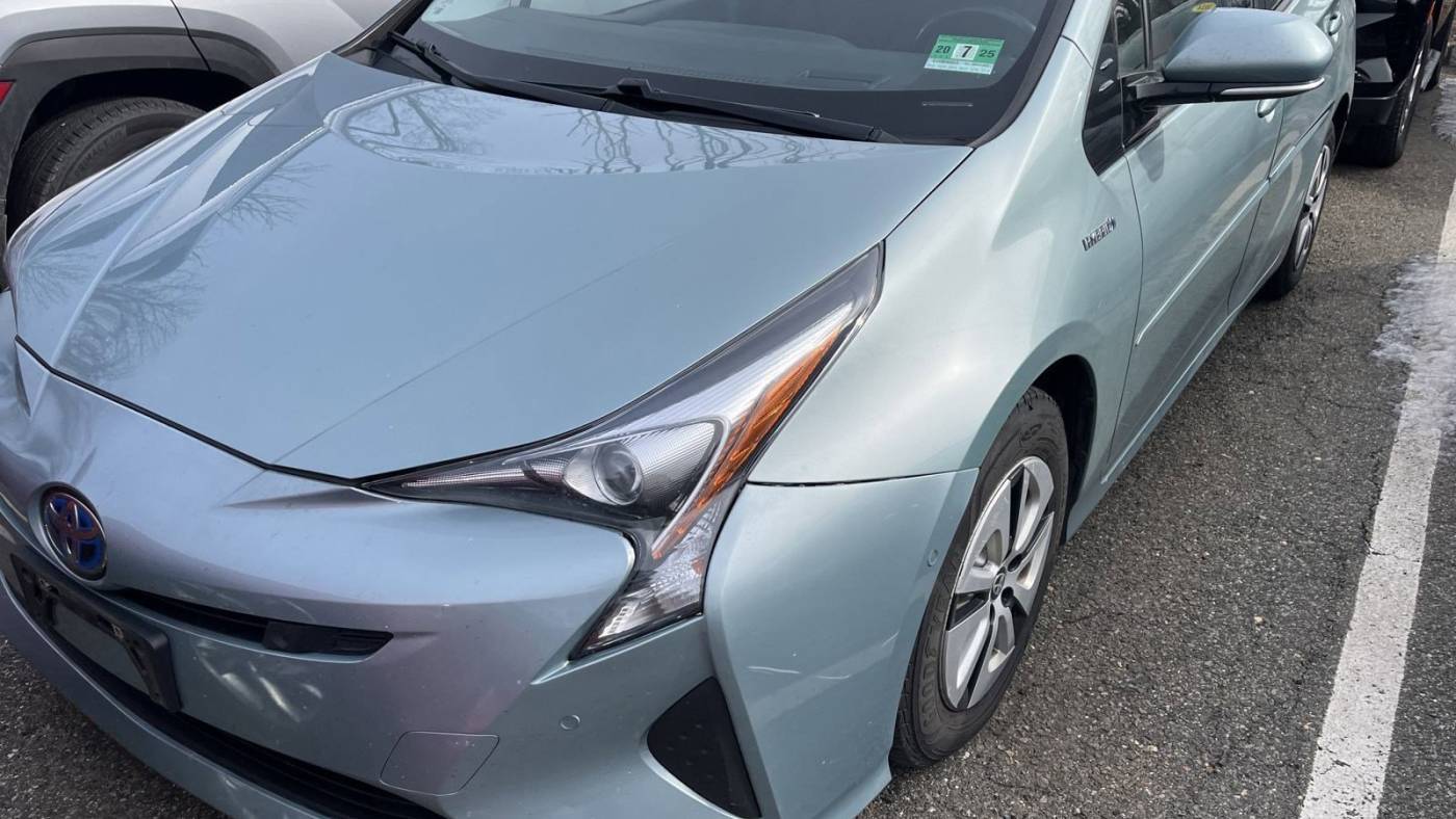 2016 Toyota Prius Four — Hatchback — 129,413 mi — Flemington, NJ