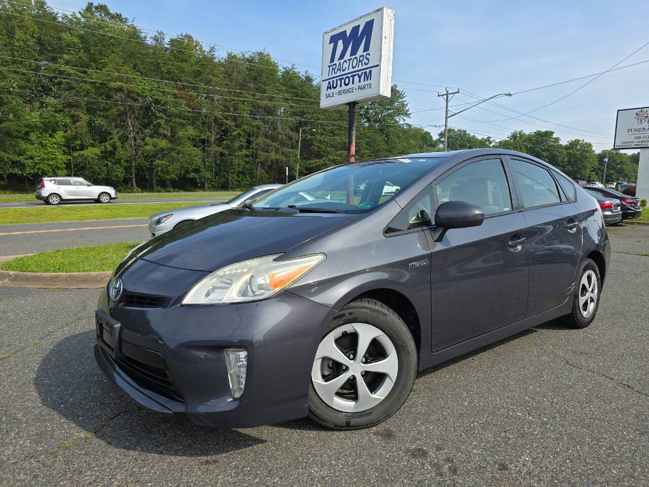 2014 Toyota Prius Two — Sedan — 114,909 mi — Fredericksburg, VA
