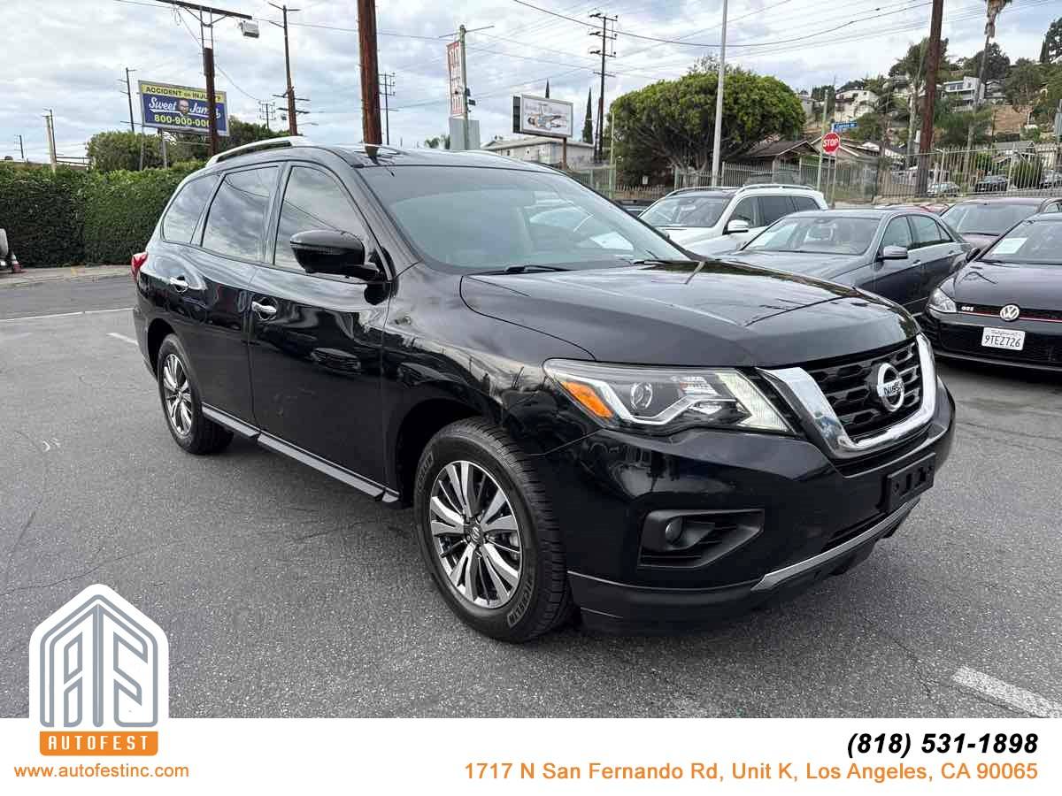 2020 Nissan Pathfinder SL — SUV — 129,832 mi — Los Angeles, CA