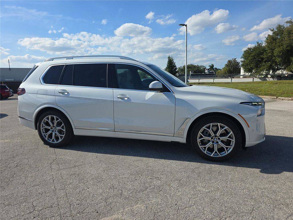 2025 BMW X7 40i — SUV — 8,106 mi — Orlando, FL