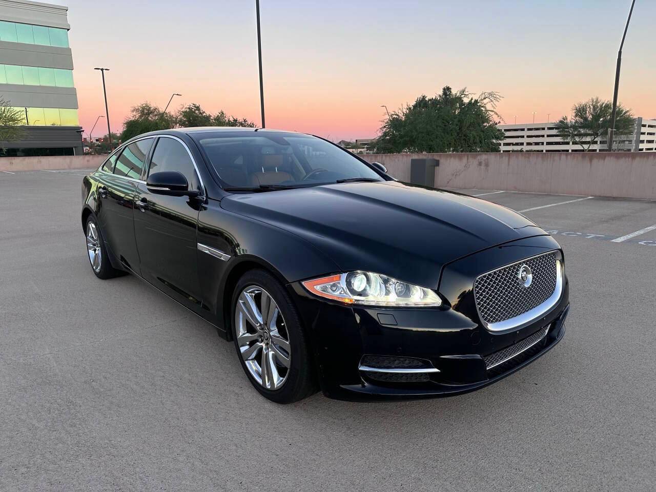 2011 Jaguar XJ Standard