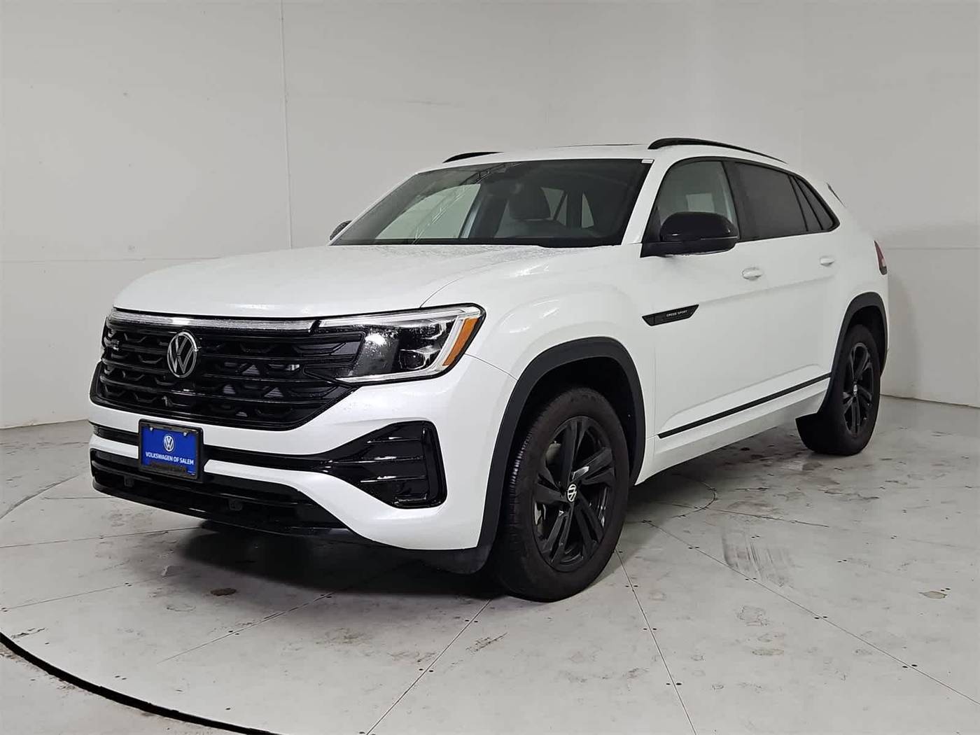 2025 Volkswagen Atlas Cross Sport SEL R-Line Black — SUV — 250 mi — Salem, OR