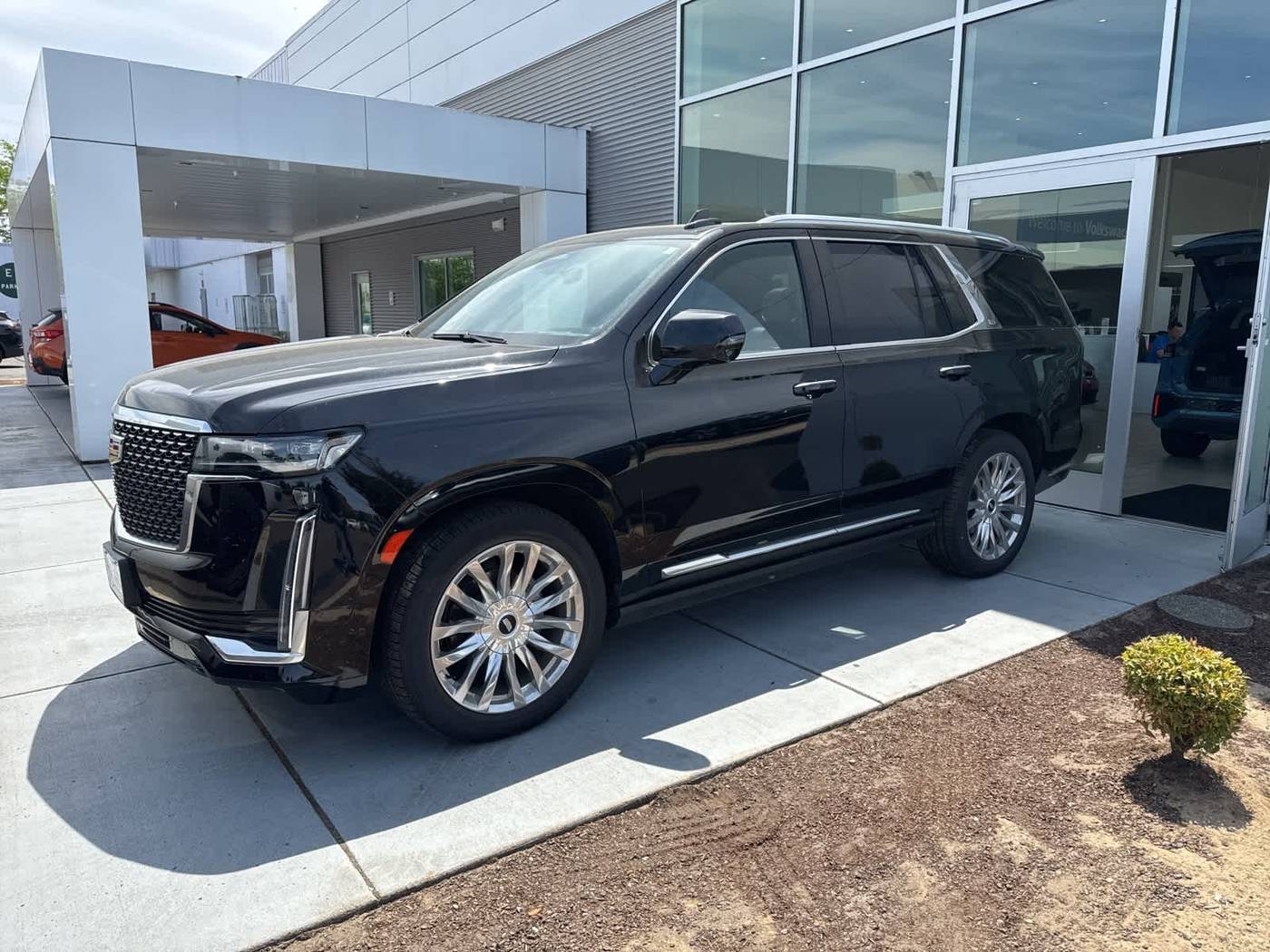 2022 Cadillac Escalade Premium Luxury — SUV — 35,208 mi — Salem, OR