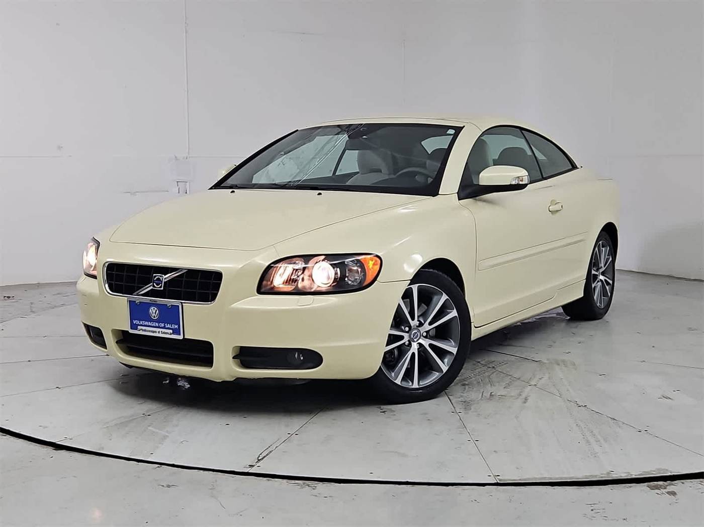 2010 Volvo C70 T5 — Convertible — 32,741 mi — Salem, OR