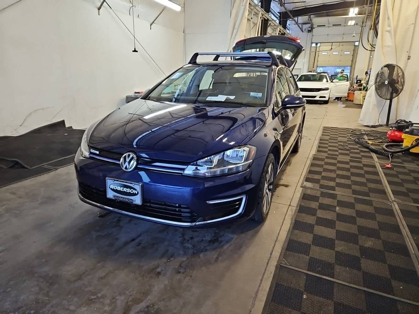2019 Volkswagen e-Golf SE — Hatchback — 32,133 mi — Salem, OR