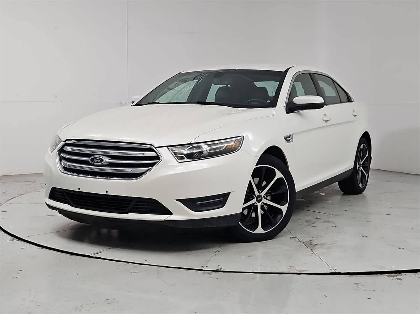 2014 Ford Taurus SEL — Sedan — 102,076 mi — Salem, OR