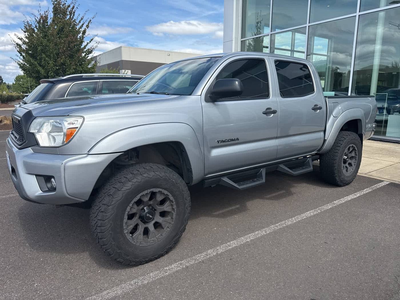 2015 Toyota Tacoma Base — Pickup Truck — 129,401 mi — Salem, OR