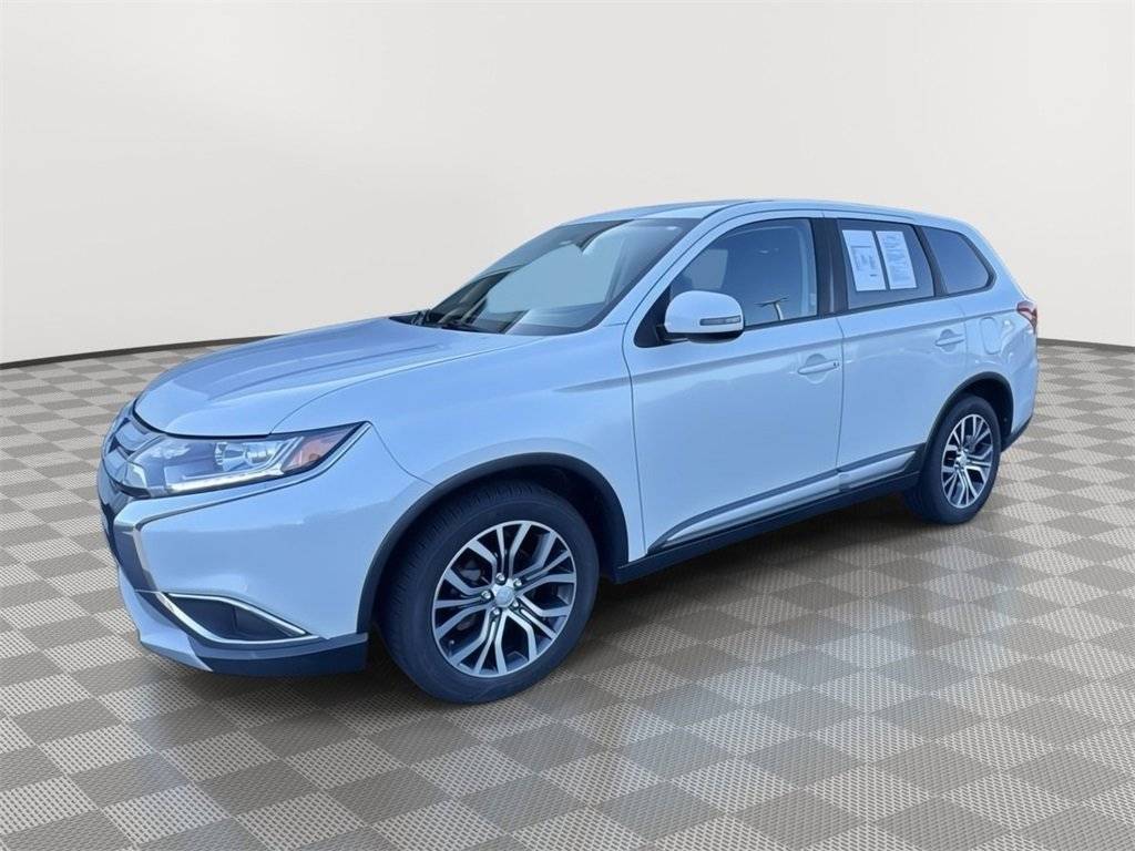 2018 Mitsubishi Outlander LE — SUV — 121,829 mi — Joplin, MO