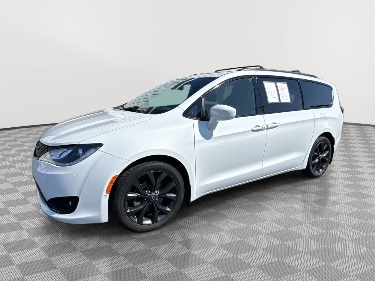 2019 Chrysler Pacifica Touring L Plus — Minivan — 130,313 mi — Joplin, MO