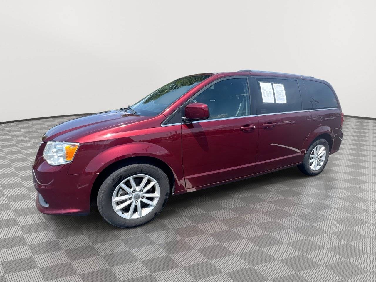 2019 Dodge Grand Caravan SXT — Minivan — 92,623 mi — Joplin, MO