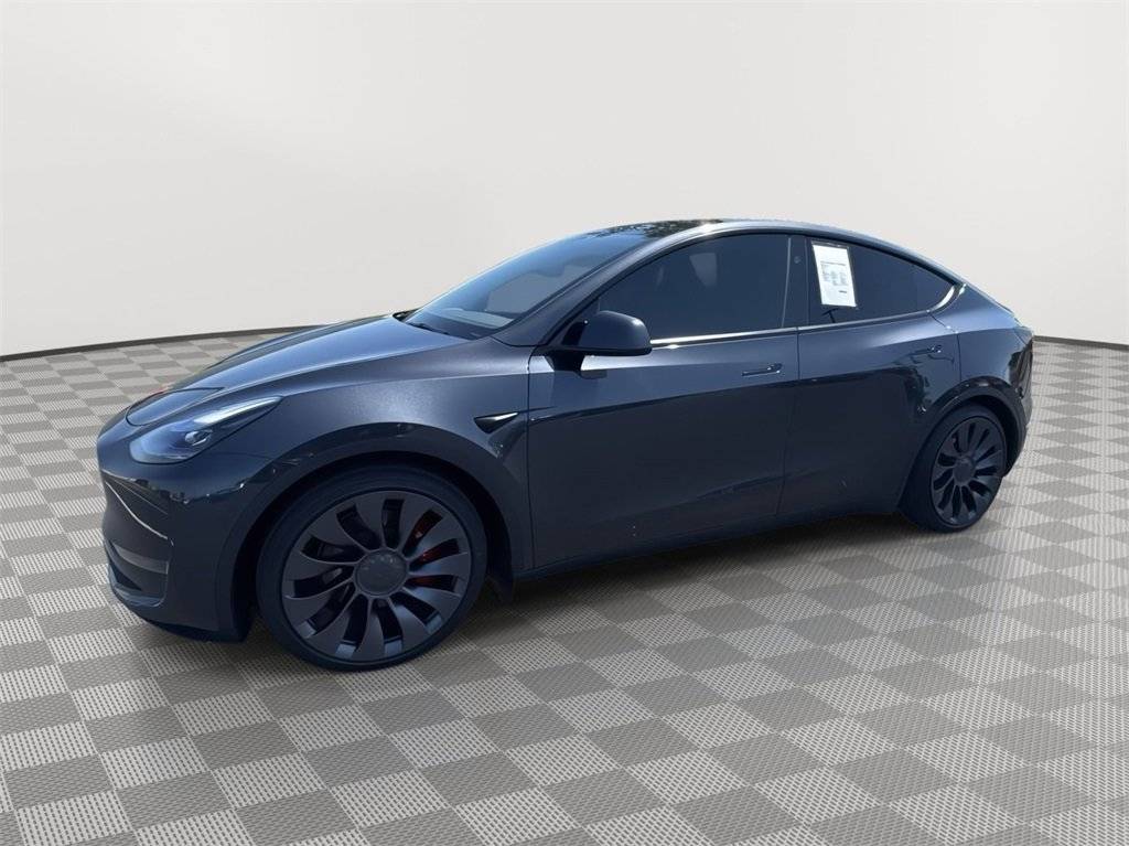 2025 Tesla Model Y Performance — SUV — 5,381 mi — Joplin, MO