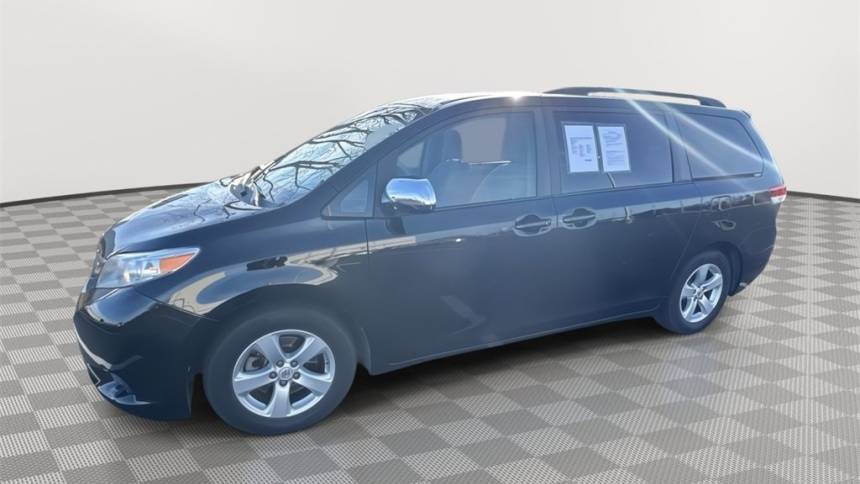 2013 Toyota Sienna LE — Minivan — 120,521 mi — Joplin, MO