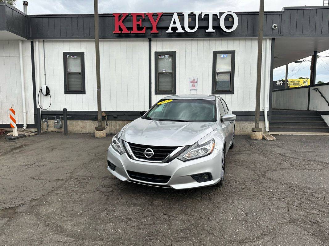 2017 Nissan Altima 2.5 SV — Sedan — 112,946 mi — Denver, CO