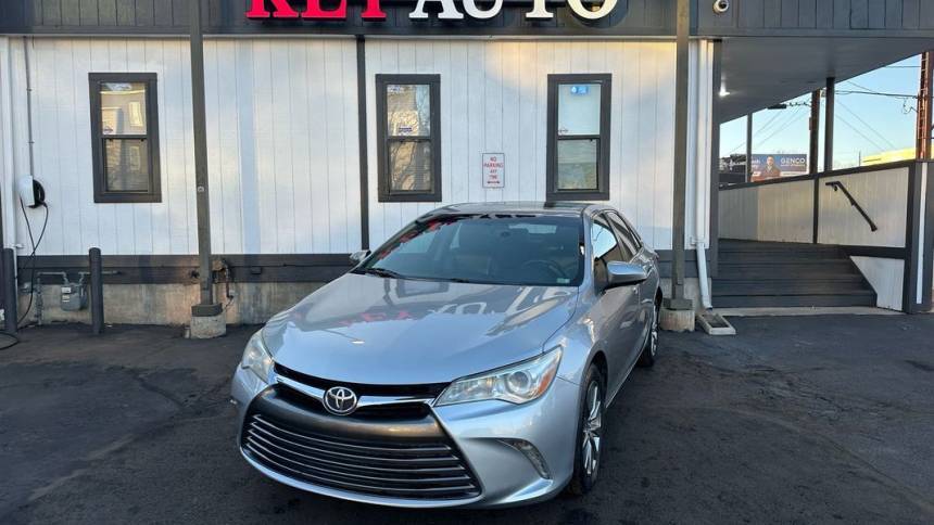 2017 Toyota Camry XLE — Sedan — 174,005 mi — Denver, CO
