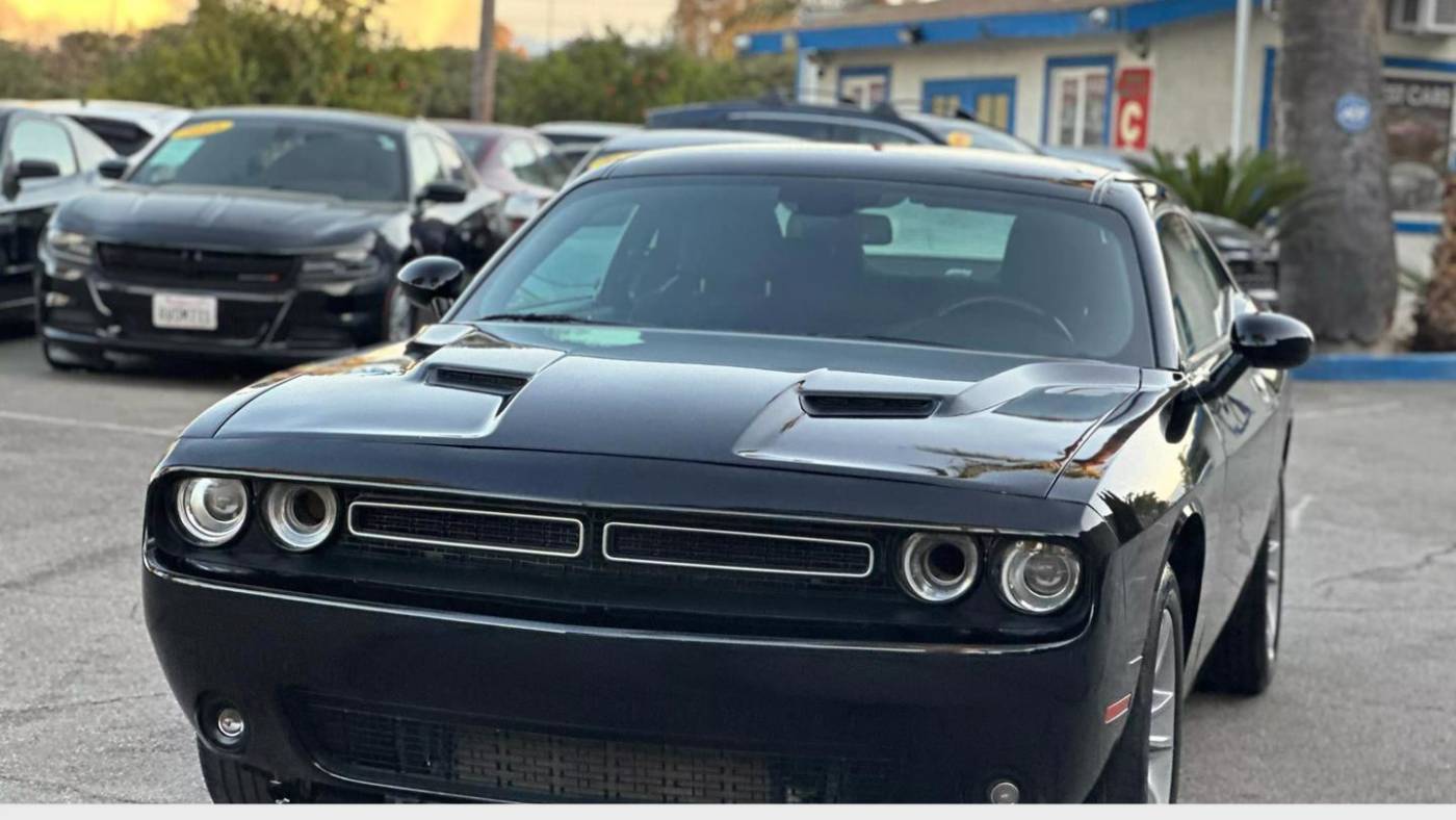 2021 Dodge Challenger SXT — Coupe — 49,900 mi — Corona, CA