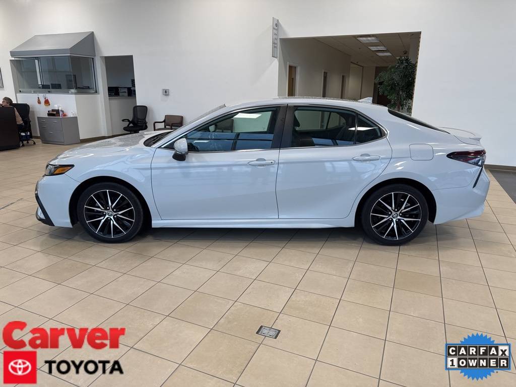 2022 Toyota Camry SE — Sedan — 72,267 mi — Taylorsville, IN