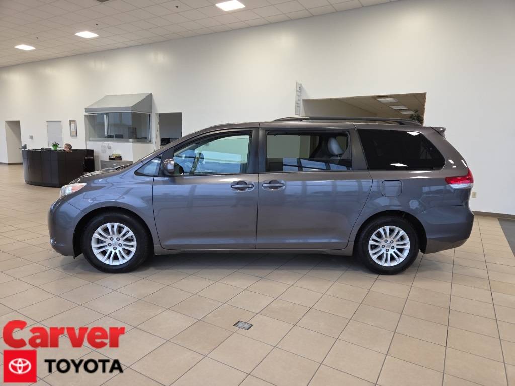2013 Toyota Sienna XLE — Minivan — 183,615 mi — Taylorsville, IN