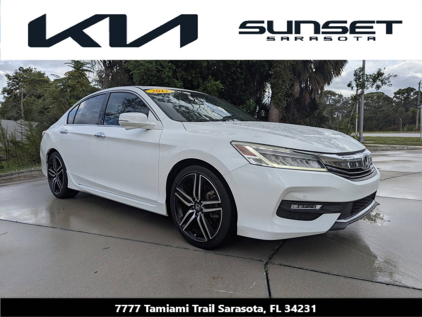2017 Honda Accord Touring — Sedan — 36,763 mi — Sarasota, FL