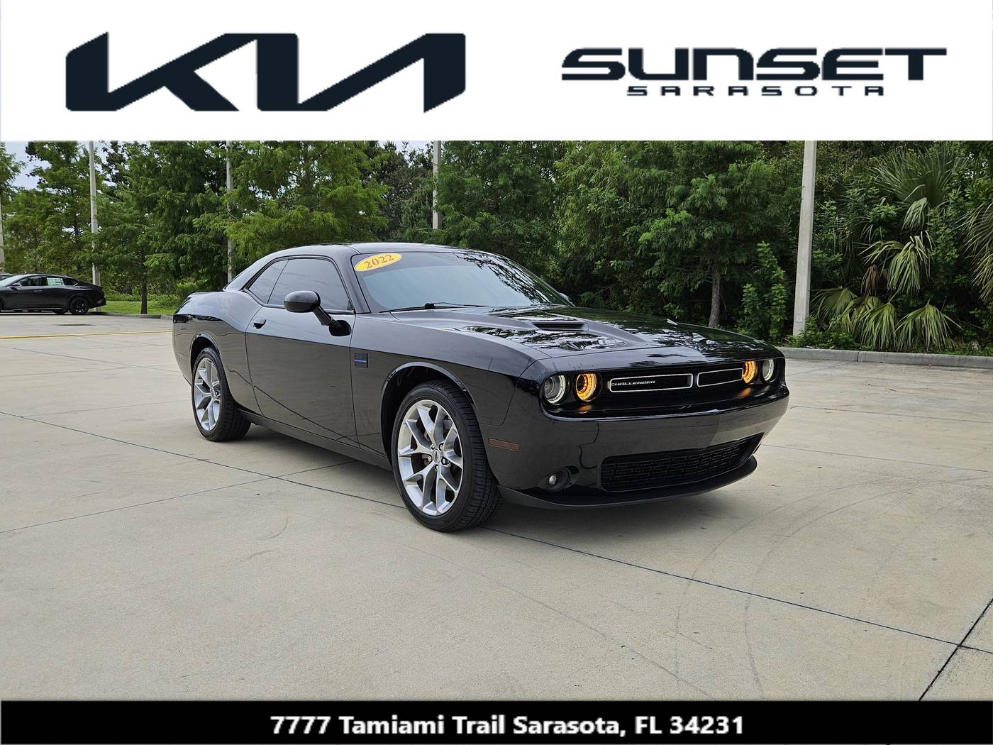 2022 Dodge Challenger SXT — Coupe — 35,222 mi — Sarasota, FL