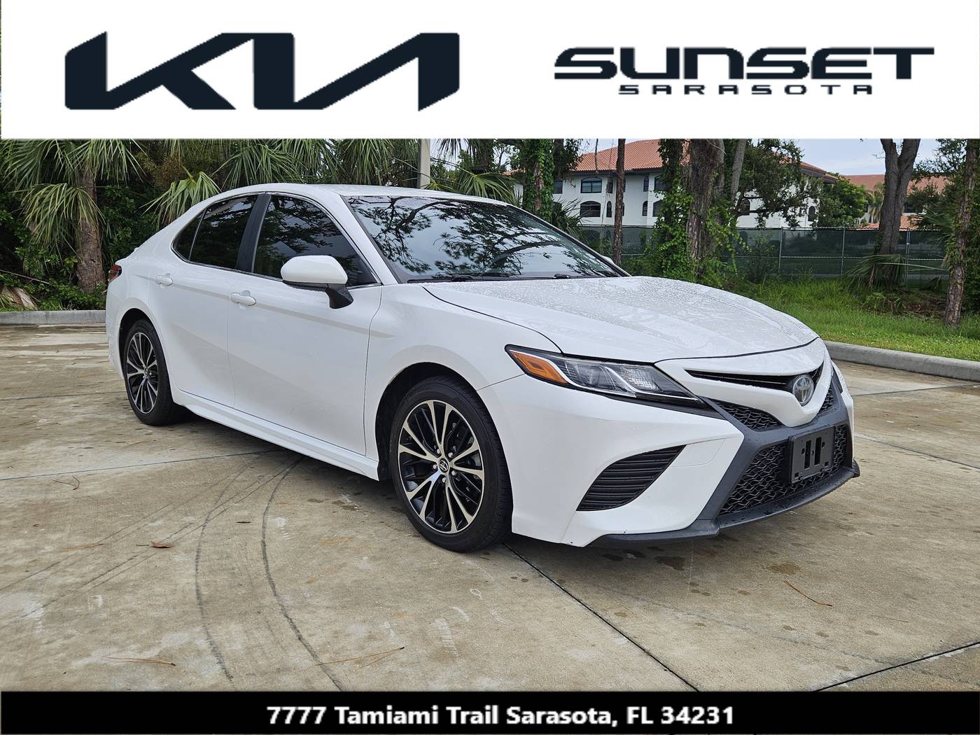 2018 Toyota Camry SE — Sedan — 77,367 mi — Sarasota, FL