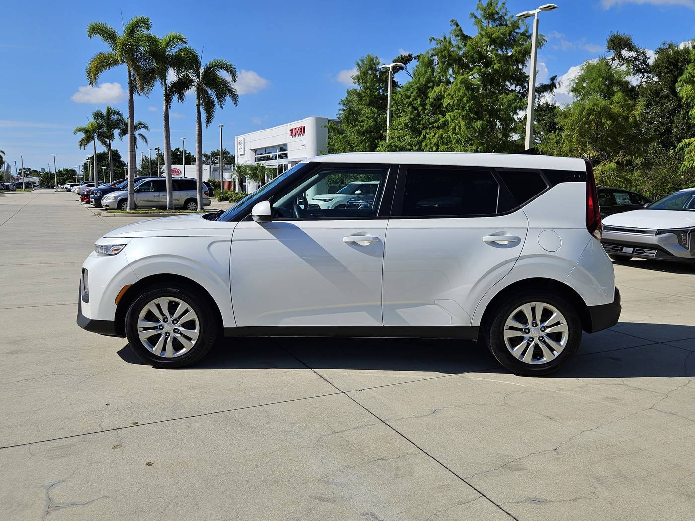 Thumbnail 4