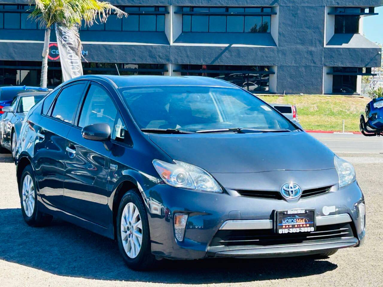 2014 Toyota Prius Advanced — Hatchback — 149,582 mi — San Diego, CA