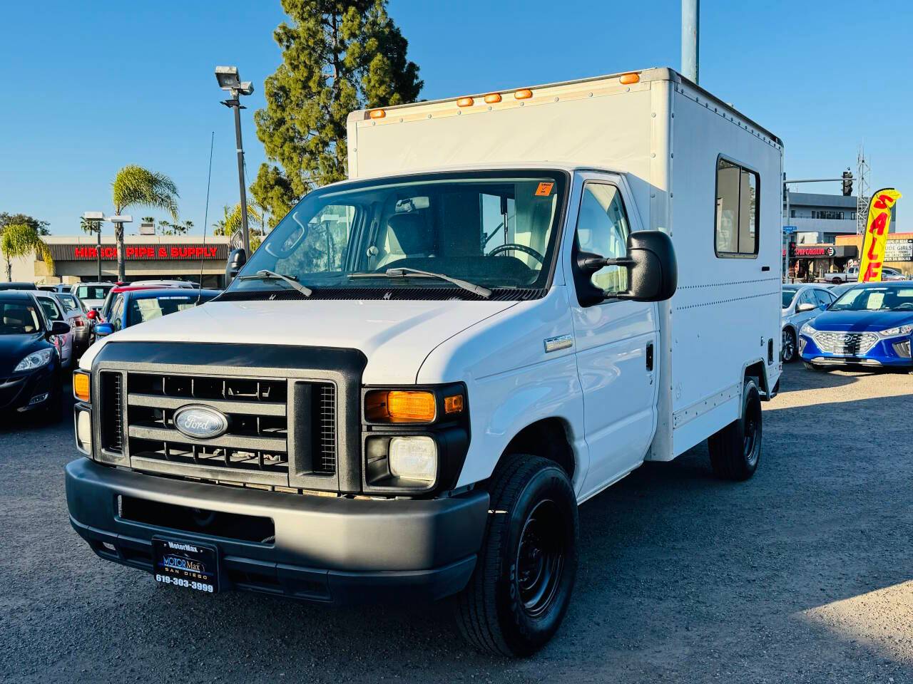 2009 Ford Econoline Commercial Cutaway E-350 — Chassis Cab Truck — 9,859 mi — San Diego, CA
