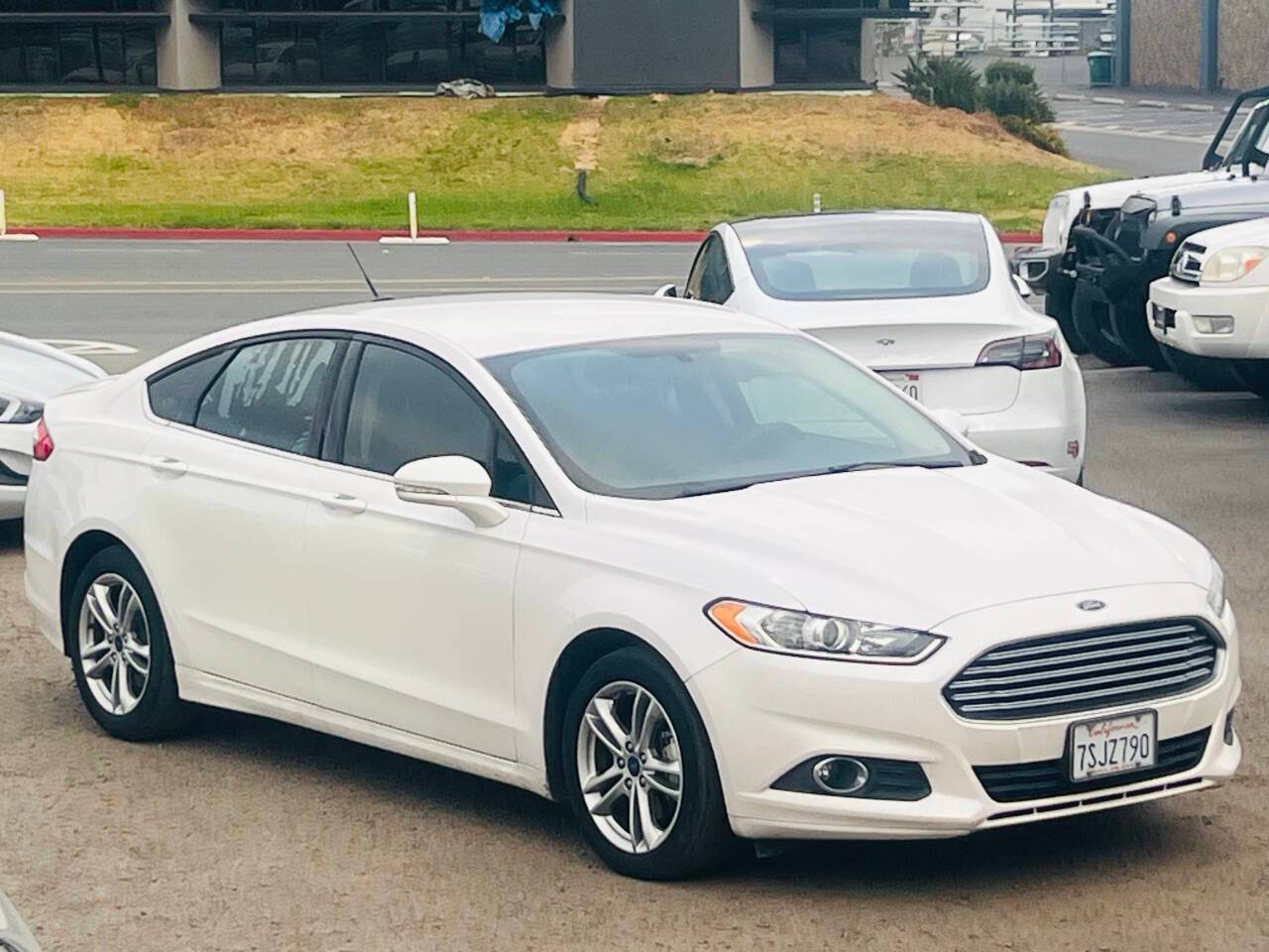 2016 Ford Fusion Hybrid SE — Sedan — 127,123 mi — San Diego, CA