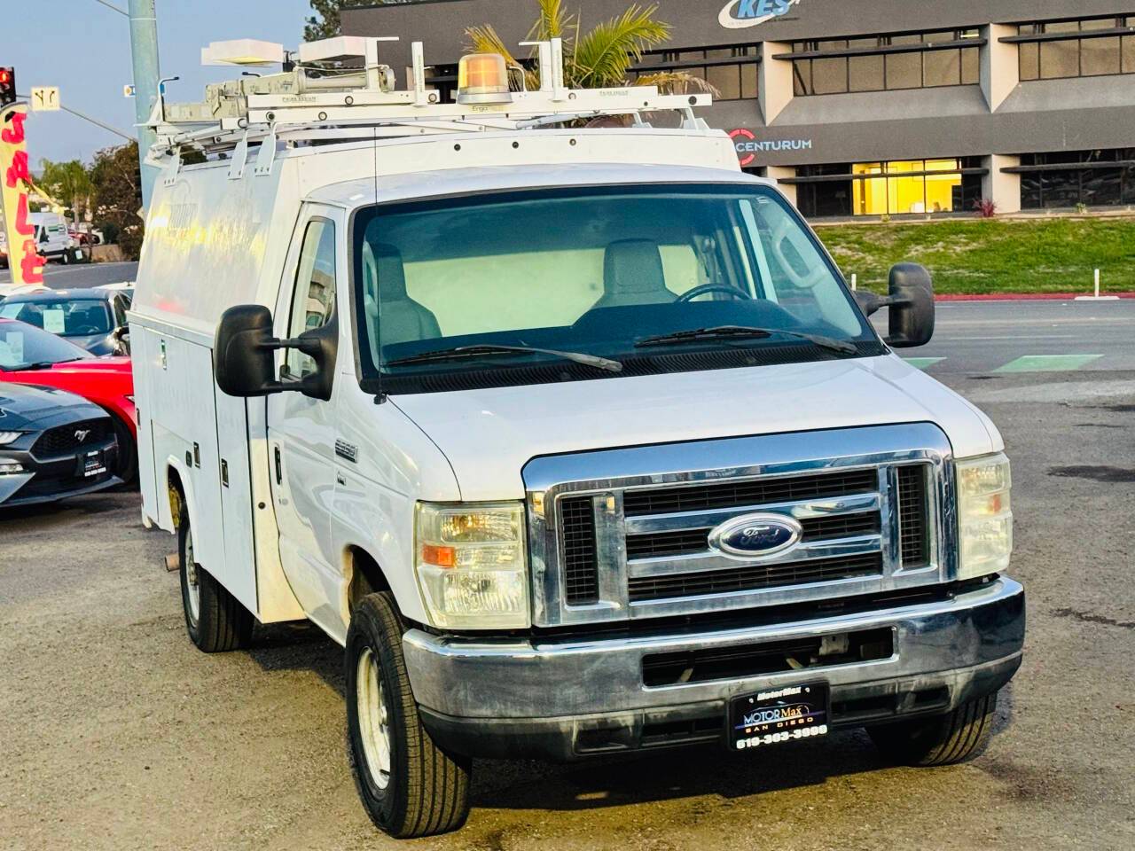 2011 Ford Econoline Commercial Cutaway E-350