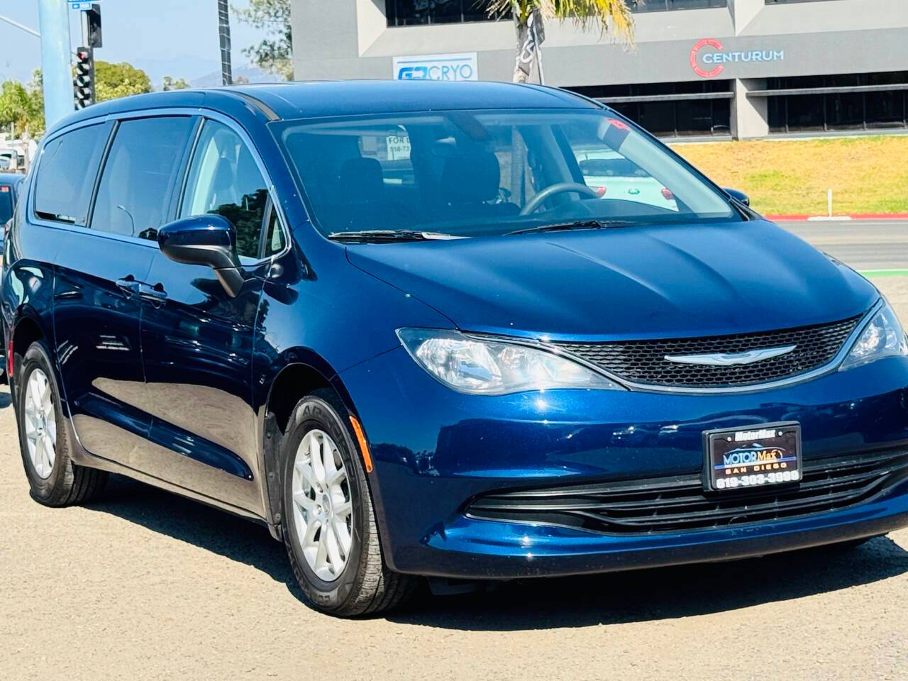 2017 Chrysler Pacifica LX — Minivan — 114,212 mi — San Diego, CA
