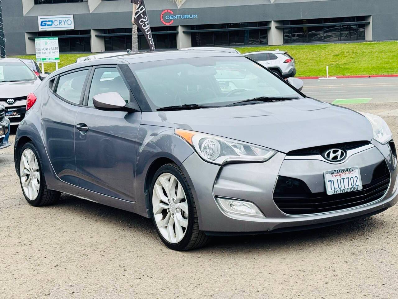 2015 Hyundai Veloster Base — Hatchback — 102,500 mi — San Diego, CA