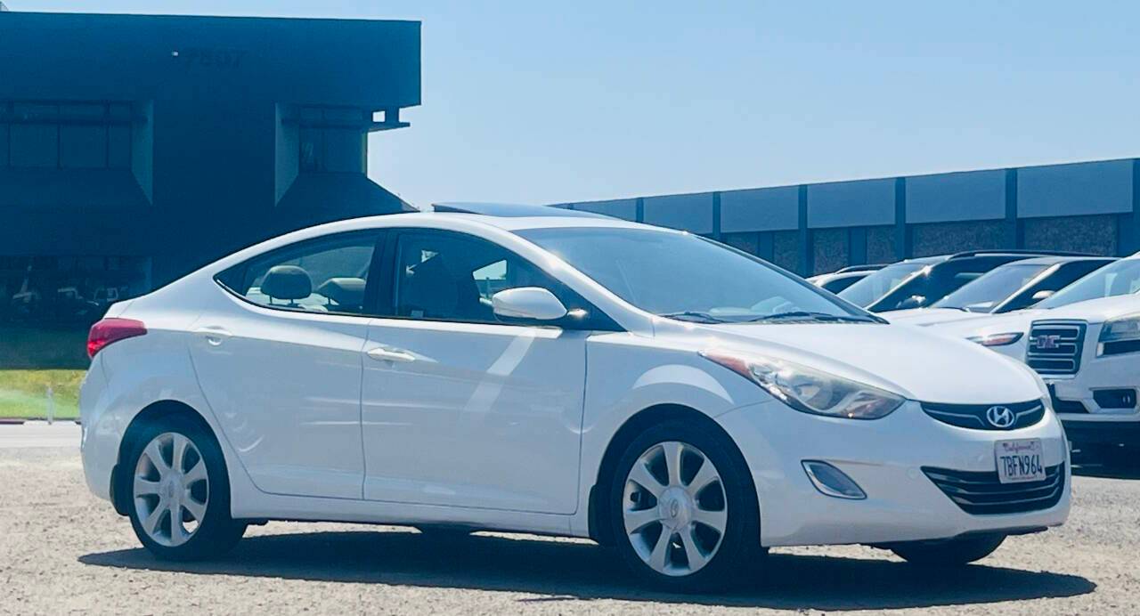 2011 Hyundai Elantra Limited — Sedan — 109,823 mi — San Diego, CA