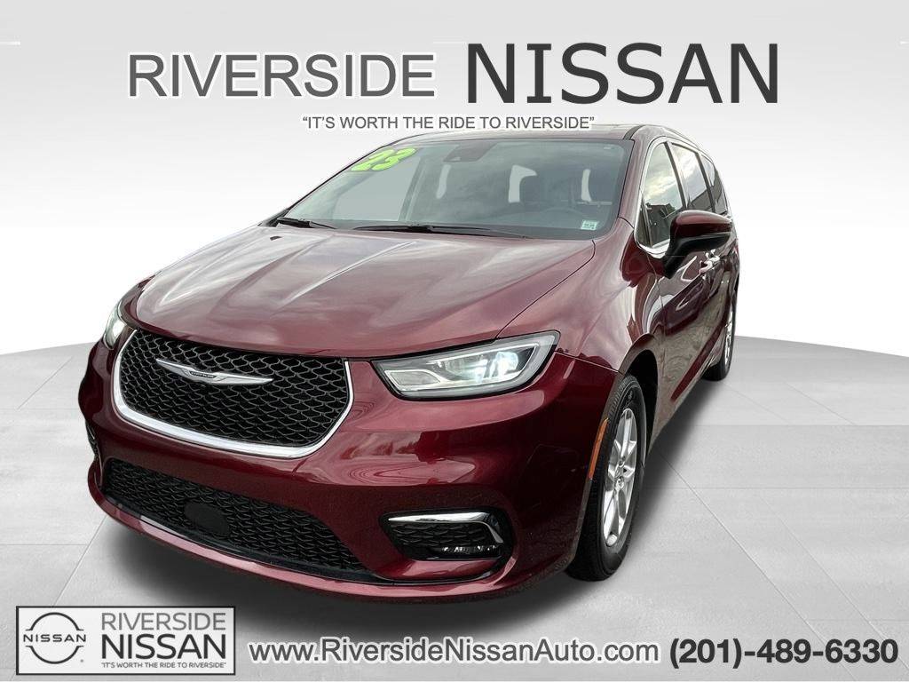 2023 Chrysler Pacifica Touring L — Minivan — 59,469 mi — Hackensack, NJ